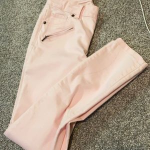 Light pink jeans💕